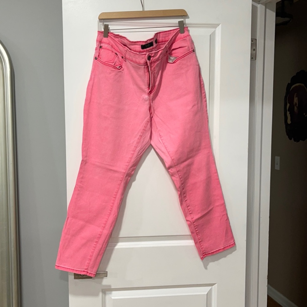 Pink skinny jeans